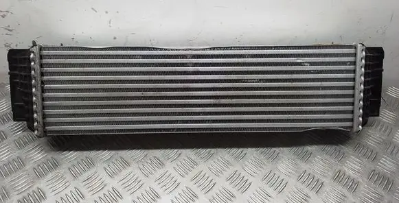 BMW 5 F10 F11 Intercooler radiator 1751780562906