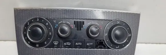 Mercedes-Benz C W203 Climate control unit A2038301785