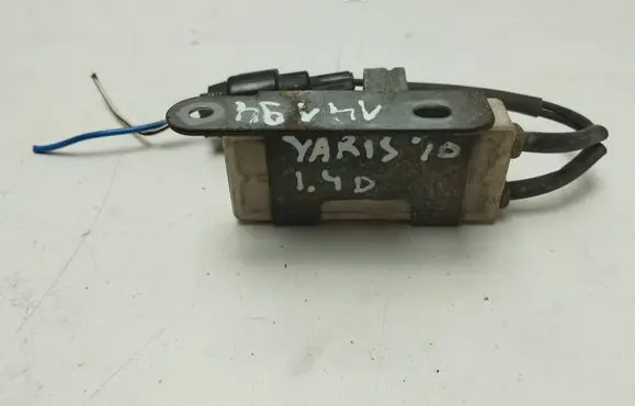 Coolant fan relay