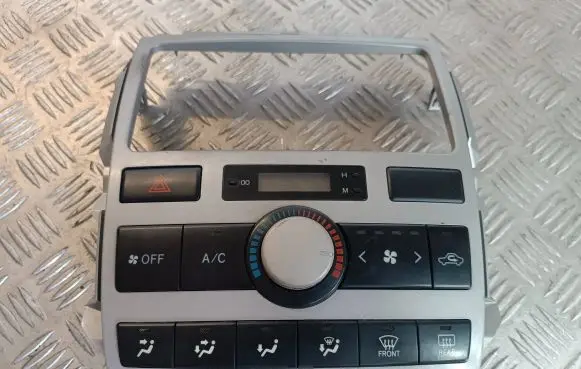 Toyota Avensis Verso Climate control unit 5590044270 1464309625 543340