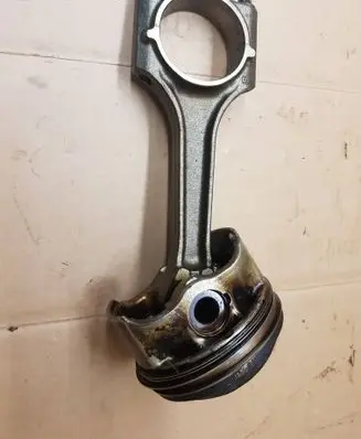 Audi A3 S3 A3 Sportback 8P Piston with connecting rod