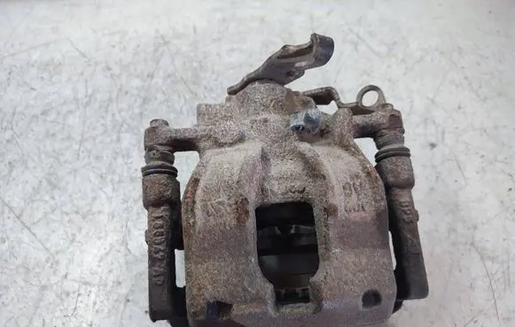 Volkswagen Amarok Rear brake caliper
