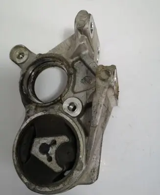 Peugeot 308 Driveshaft support bearing bracket 81090780