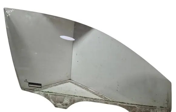 Volkswagen PASSAT B5.5 Front door window glass four-door 43R00082 DOT90AS2M40
