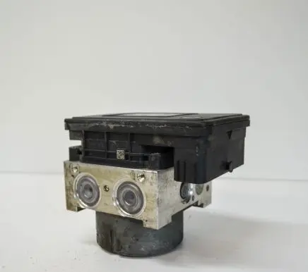 Volkswagen Golf VII ABS Pump 5K0907379AA 5Q0614517T
