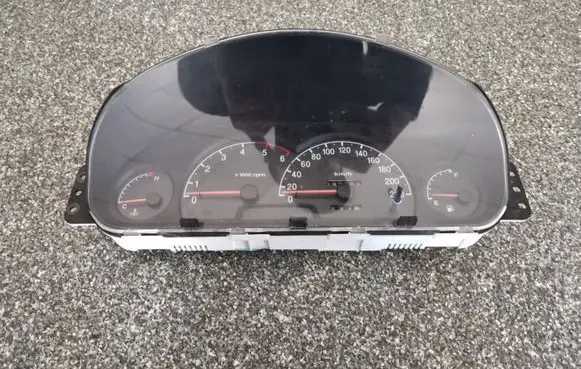 Hyundai Trajet Speedometer (instrument cluster) 940033A861