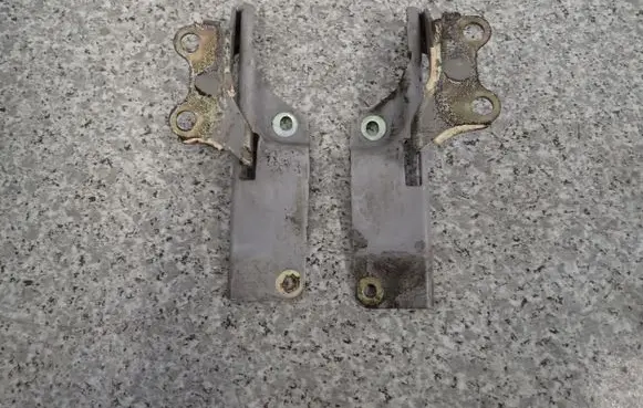 Nissan Micra Engine bonnet/hood hinges