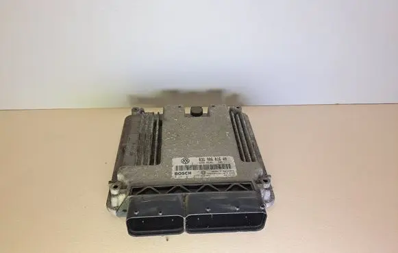 Volkswagen Golf V Engine control unit/module 03G906016AN 0281011477