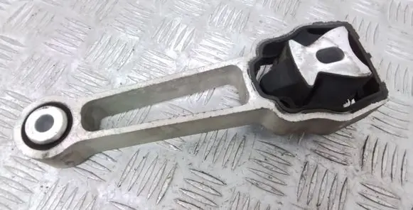 Volvo XC60 Engine mount bracket 30793322