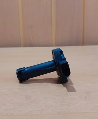 Volvo V70 Oil level sensor 30774625