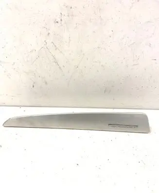 Dashboard glove box trim