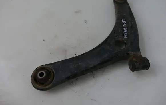 Mitsubishi Outlander Front lower control arm/wishbone