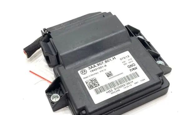 Volkswagen PASSAT B7 Brake system control unit/module 3AA907801H