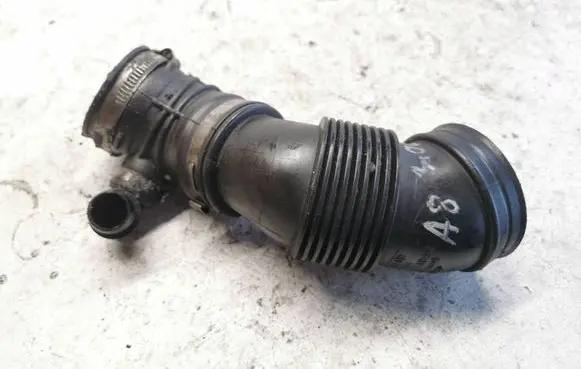 Audi A8 S8 D3 4E Air intake duct part 4E0145711 4G0145747B