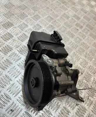 Mercedes-Benz C W204 Power steering pump 0064662601 LH2115670