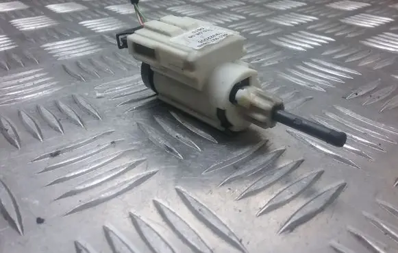 Clutch pedal sensor