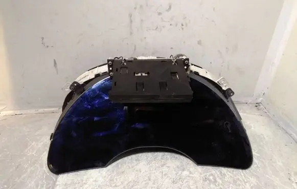 Chrysler Pacifica Speedometer (instrument cluster) P05082901AE TN257420 TN2574204225