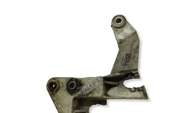 Citroen C4 I Gear shift cable bracket 