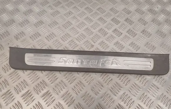 Hyundai Santa Fe Front sill trim cover 858812B000