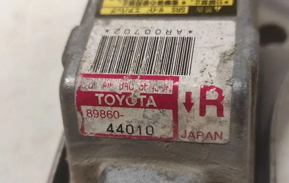 Toyota Avensis Verso Airbag deployment crash/impact sensor 8986044010