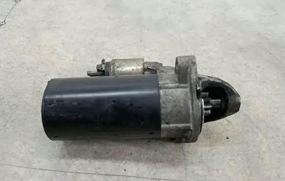 BMW 3 E90 E91 Starter motor 