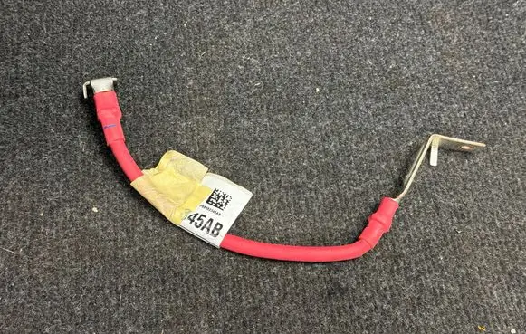 Jeep Grand Cherokee WL Positive cable (battery) P68462345AB