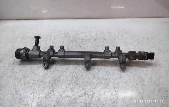 Hyundai ix35 Fuel main line pipe 314002F000 0445214211