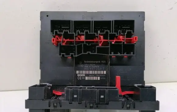 Volkswagen Touran I Comfort/convenience module 1K0937049T F005V00497