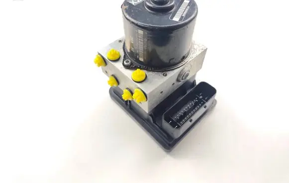 Toyota Yaris ABS Pump 445400D040 06210212054 06210956173K
