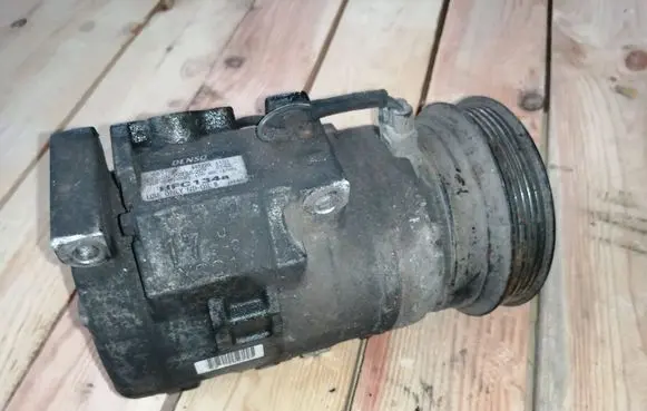 Toyota Avensis T220 Air conditioning (A/C) compressor (pump) 4472204191