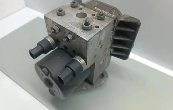 Mercedes-Benz A W168 ABS Pump A0044310912 0265202461