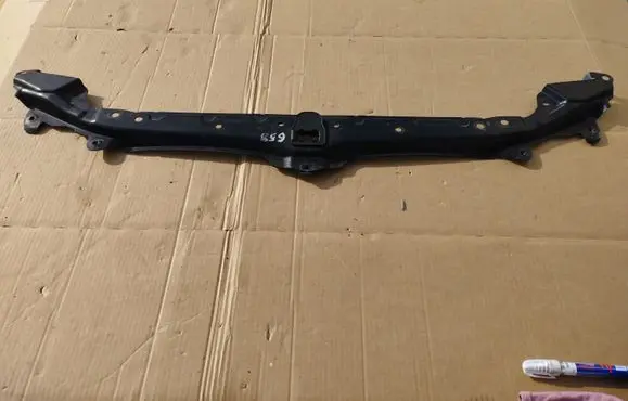 BMW 5 E60 E61 Top upper radiator support slam panel 51647054360