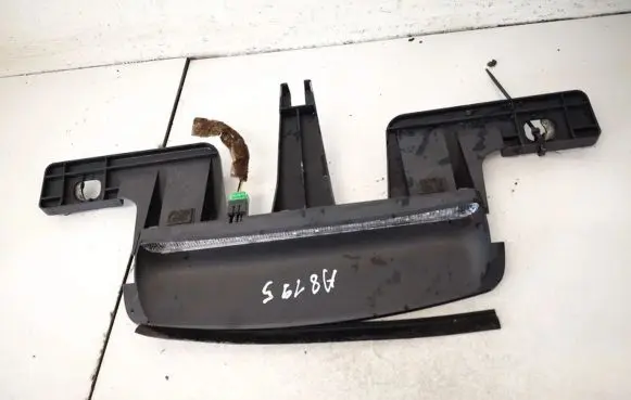 Volvo S80 Third/center stoplight 8635070