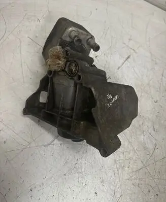 Volkswagen Touareg II Oil filter mounting bracket 629102049