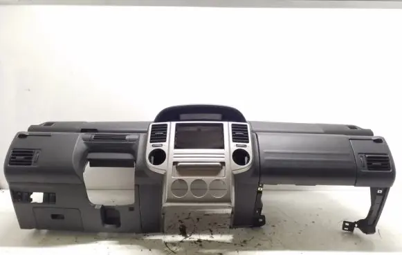 Nissan X-Trail T30 Dashboard