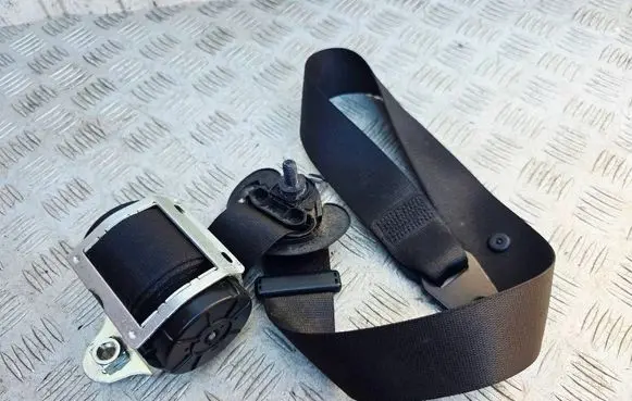 Mini Cooper Countryman R60 Front seatbelt 9802196 617059700B