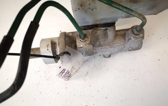 Renault Scenic I Master brake cylinder