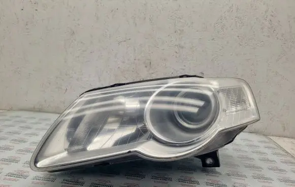 Volkswagen PASSAT B6 Headlight/headlamp 3C0941005AA