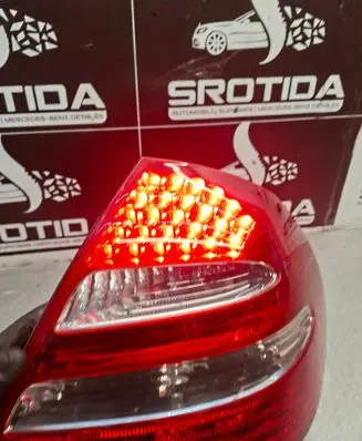 Mercedes-Benz E W211 Rear/tail lights A2118200664 334010 51340030