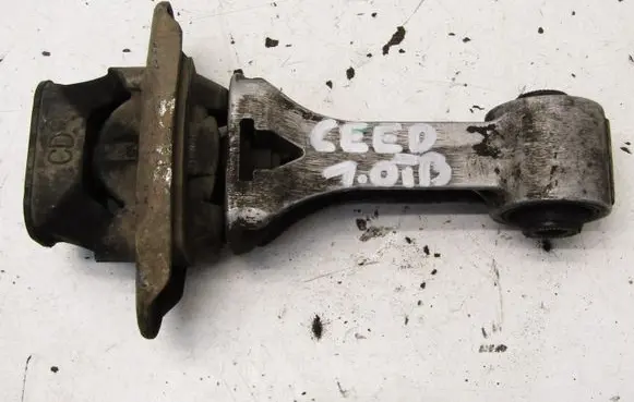 KIA Ceed Gearbox mounting bracket 21962J7000