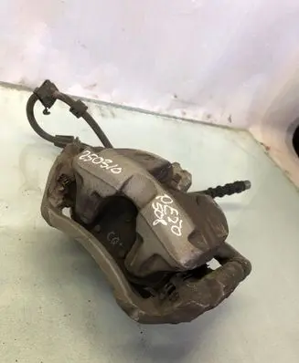 Peugeot 508 II Front brake caliper 77tgy10002028n