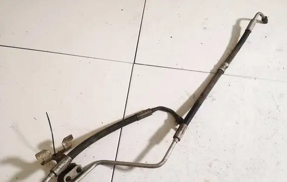 Toyota Avalon XX10 Air conditioning (A/C) pipe/hose 67704302