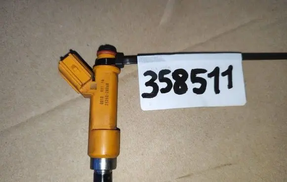 Lexus HS Fuel injector 2325028060