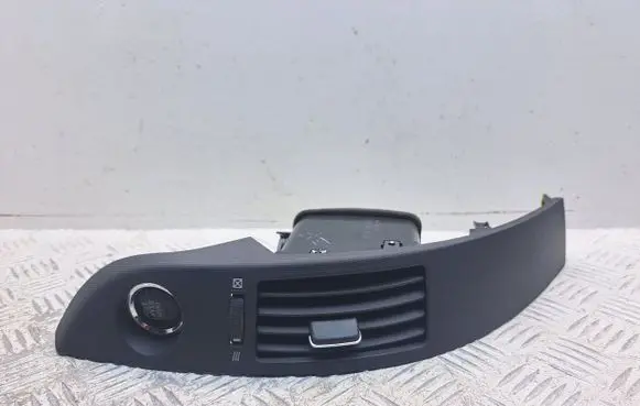 Toyota Corolla Verso AR10 Dashboard side air vent grill/cover trim 5567064010B0 896110F010