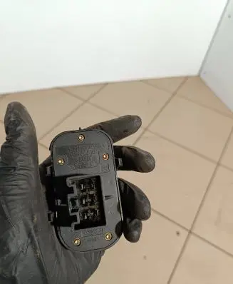 Ford Focus Electric window control switch YS4T14529AA 539810