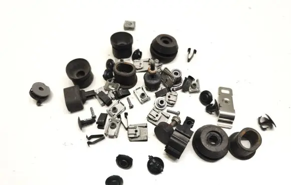 Mercedes-Benz GLS X166 Nuts/bolts 
