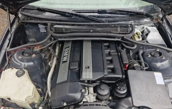 BMW 5 E39 Engine M54B30A