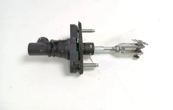 Toyota Auris 150 Clutch master cylinder 3142002051