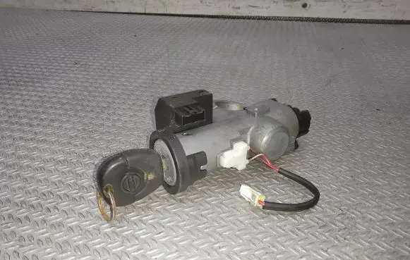 Nissan Primera Ignition lock 28590C9965