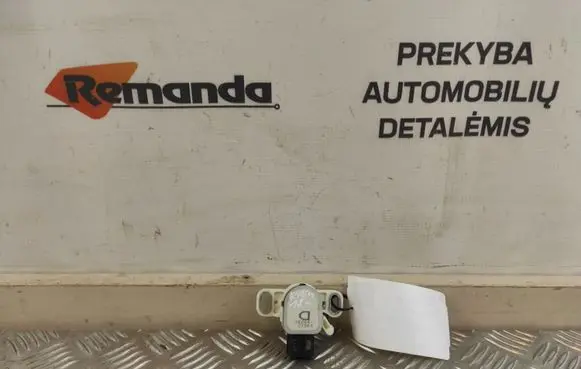 Toyota RAV 4 (XA40) Brake pedal sensor switch 8951033030
